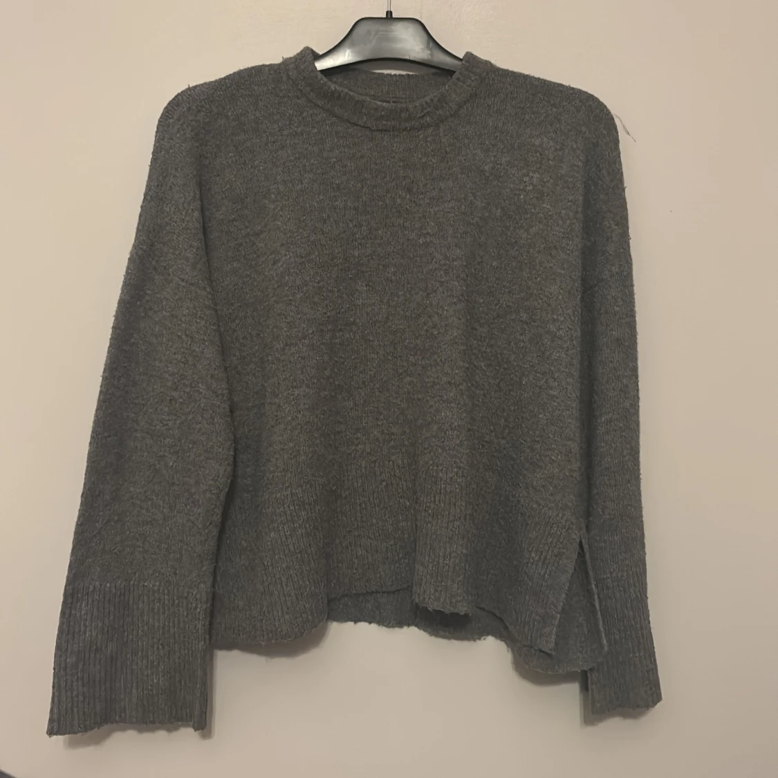 Grå stickad tröja från Bershka - 1