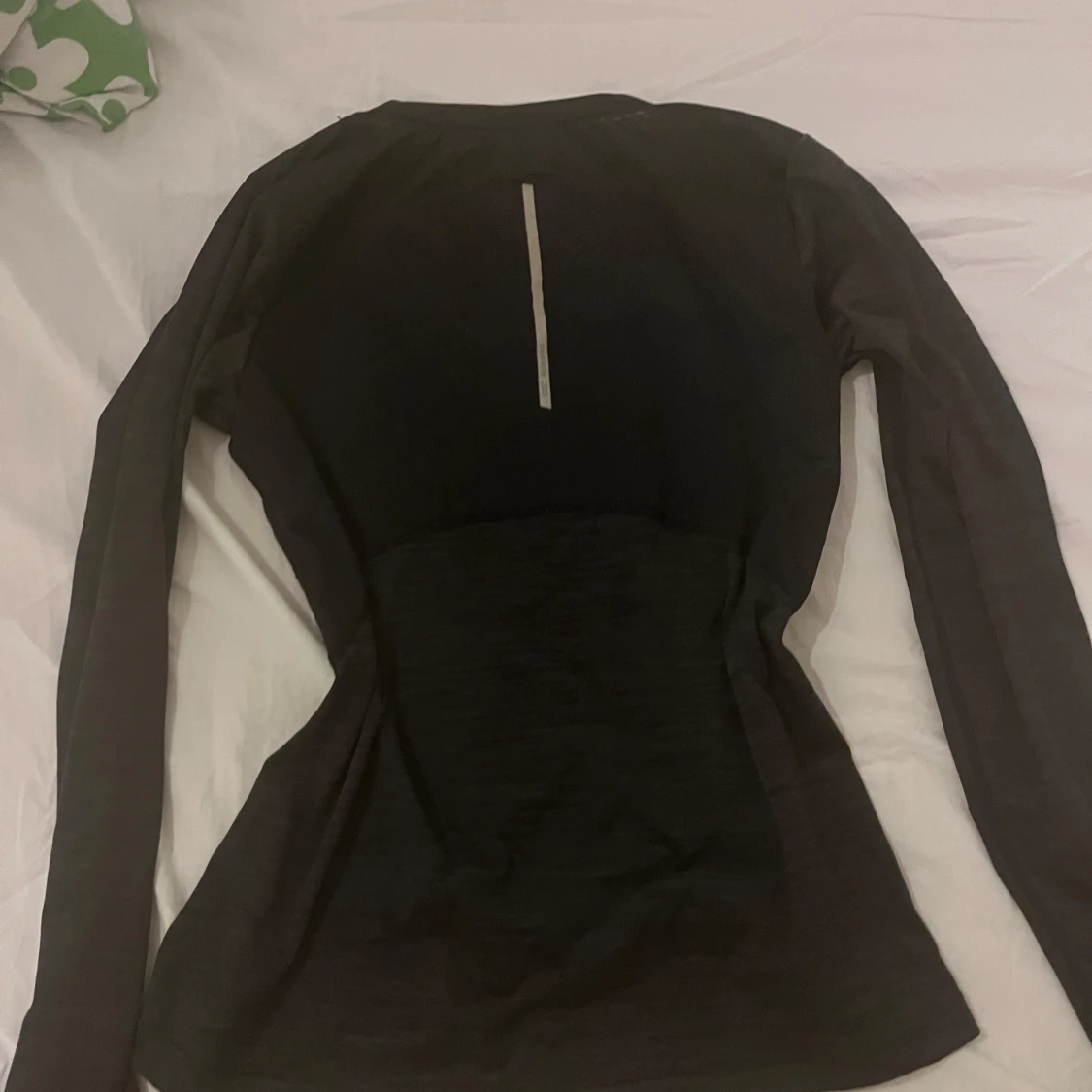 Svart tajt långärmad träningströja SOC - 3