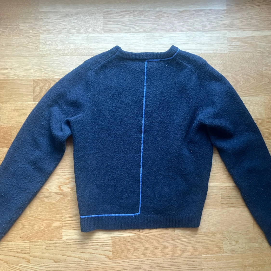 Mörkblå stickad tröja från Zara - 1