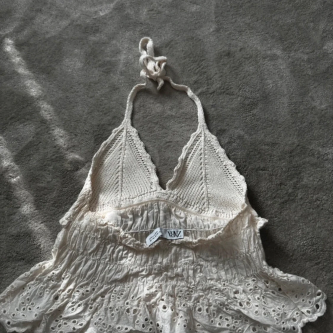 Vit broderad linnetopp från Zara - 2