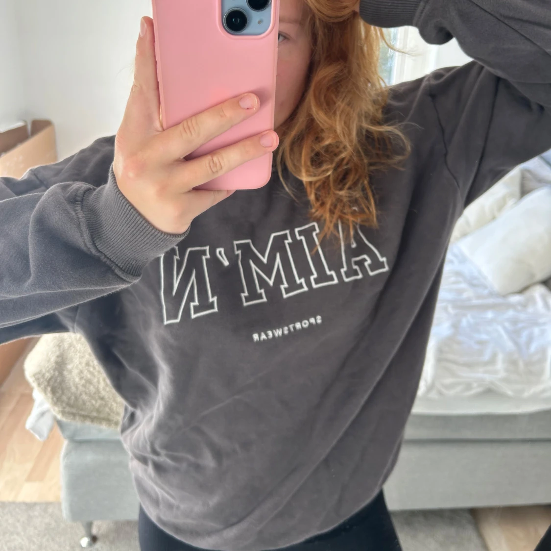 Mörkgrå AIM'N sweatshirt - 1