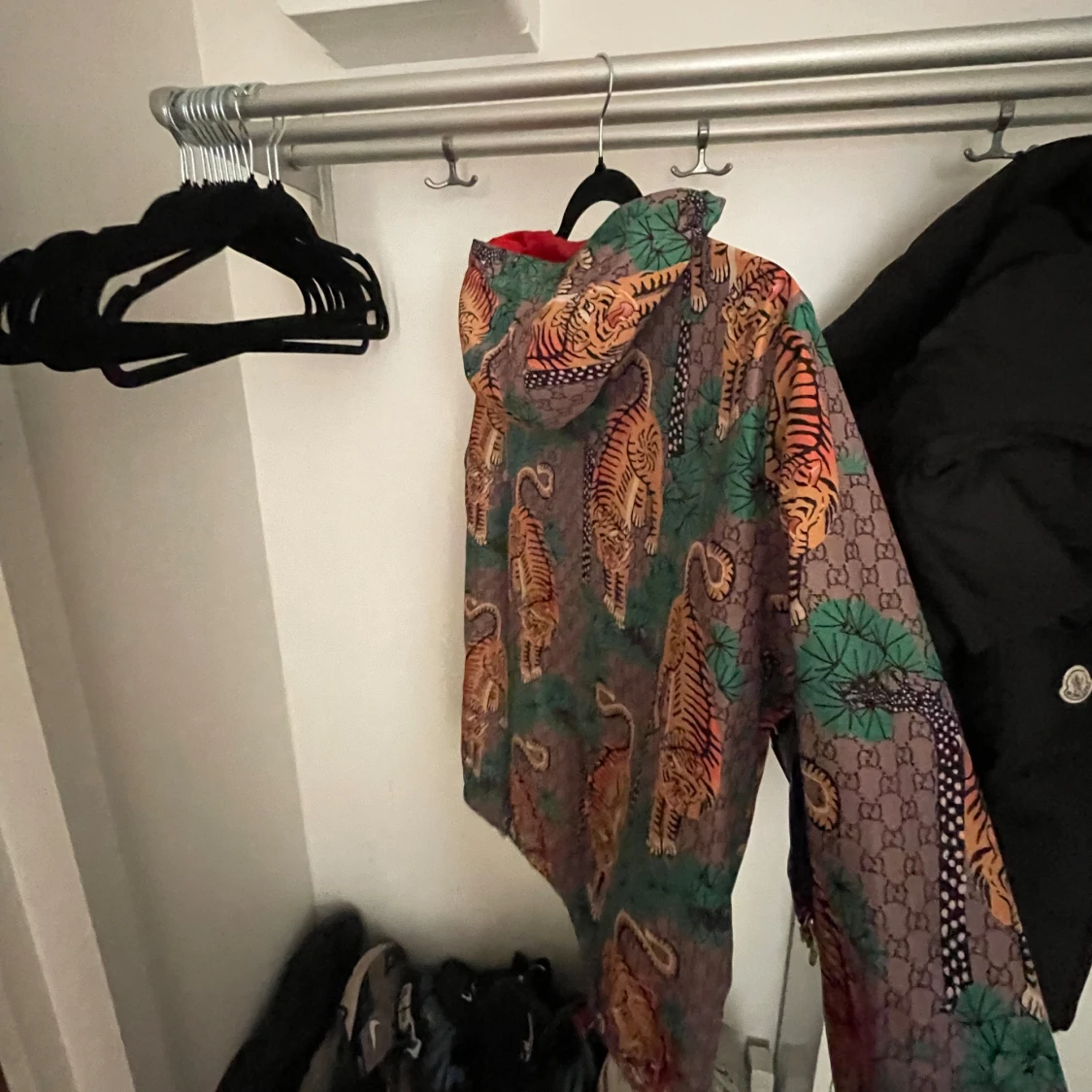 Gucci vindjacka med tigerprint - 3