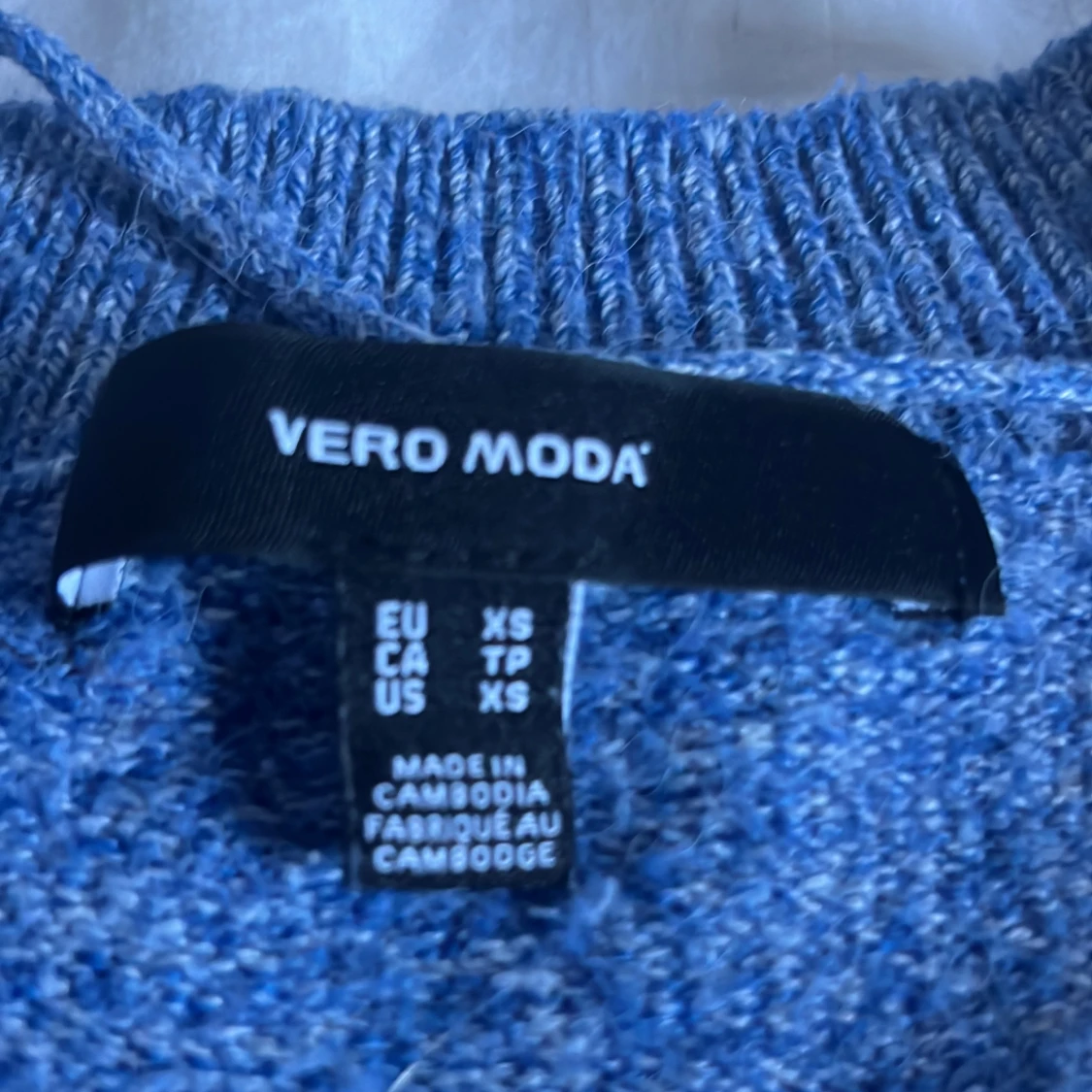Blå stickad tröja från Vero Moda - 1