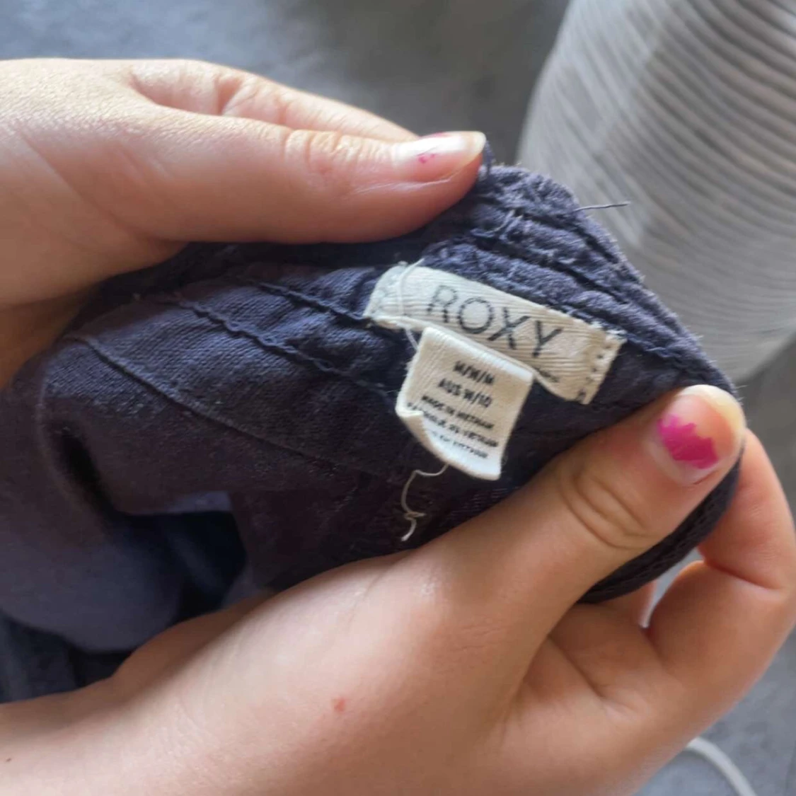 Mörkblå linnebyxor med snörning - 1