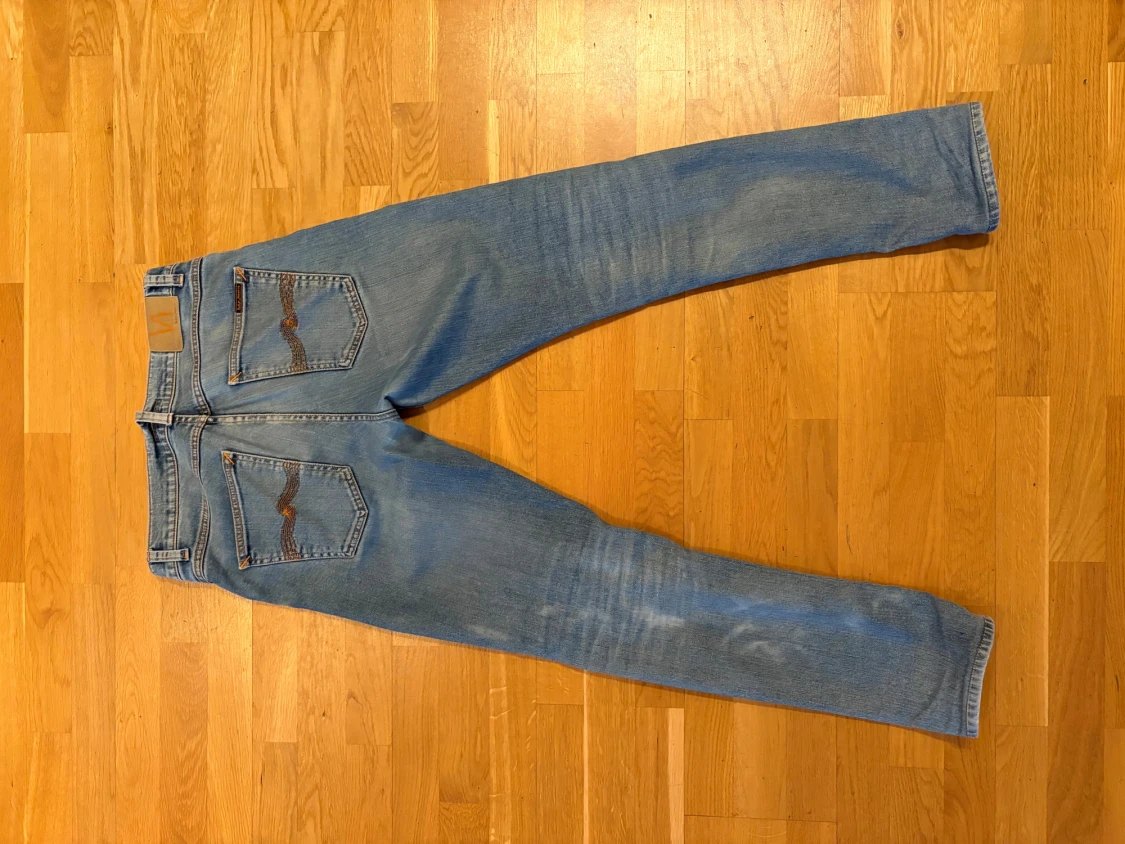 Ljusblå jeans från Nudie Jeans 31-34
