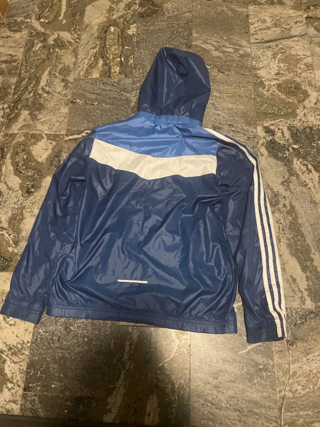 Blå Adidas vindjacka med huva - 1