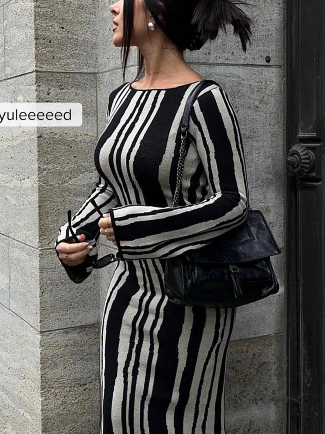 Stickad maxiklänning - 1