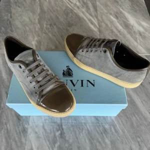 Lanvin skor  - Lanvin skor - Skick: Grymt skick - Tillbehör: endast skorna - Nypris: 4000kr - TrendWardrobe