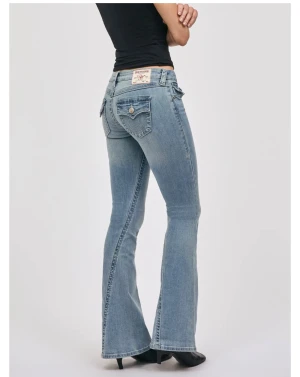 True religion jeans - Blåa true religion jeans som jag säljer då dem är för stora för mig. Bra skick/ minimalt slit längst ned på benen men inget som syns💞