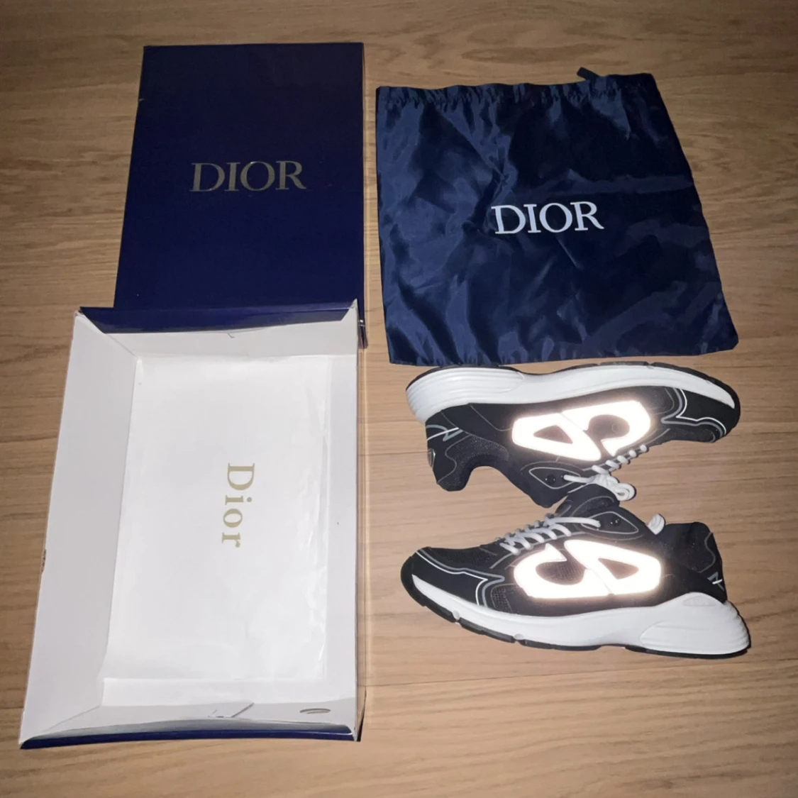 Svarta Dior sneakers med reflekterande detaljer - 1