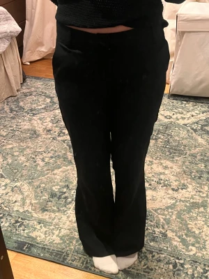 Svarta kostymbyxor med bootcut - Jätte fina kostym byxor ❤️❤️