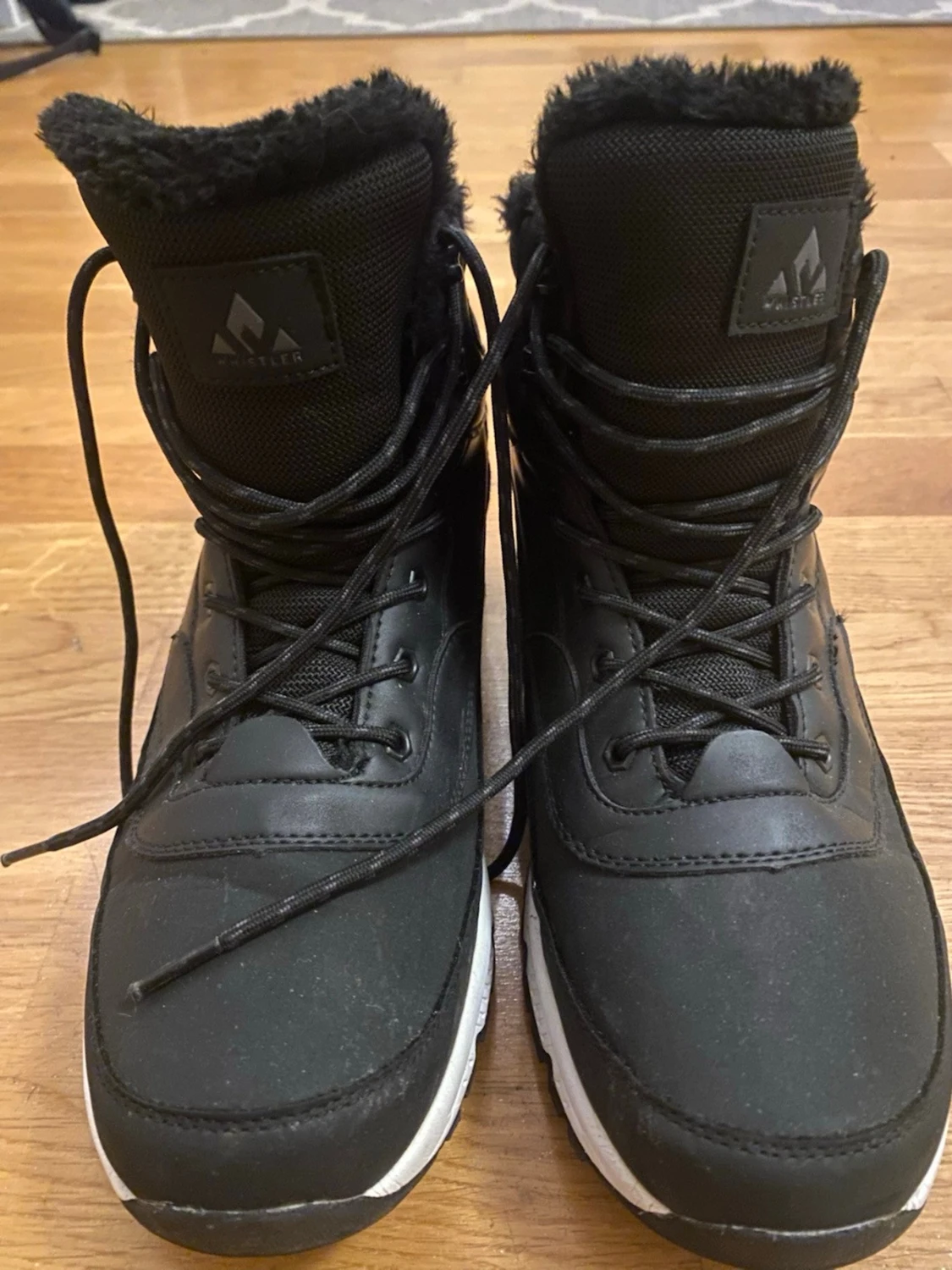 Svarta vinterboots från Whistler