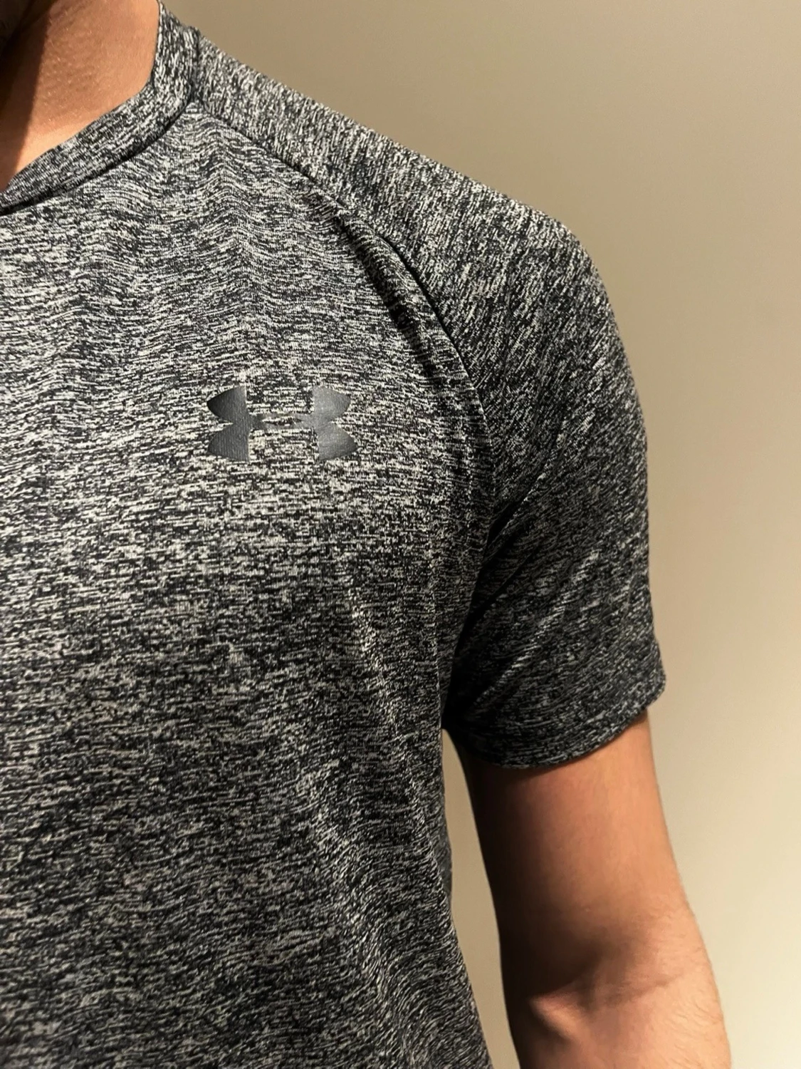 Gråmelerad Under Armour Tech Tee - 1