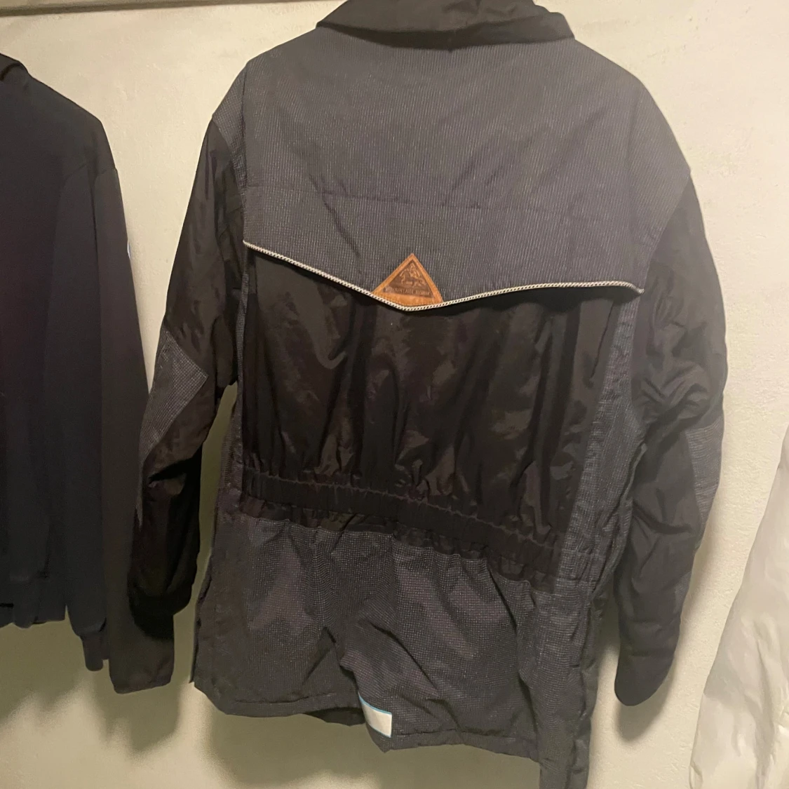 Svart parkajacka från Mountain Horse - 2