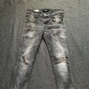 Replay Anbass  - Replay anbass - Skick 10/10 -hyperflex - W29 L30- härlig wash- skriv vid frågor