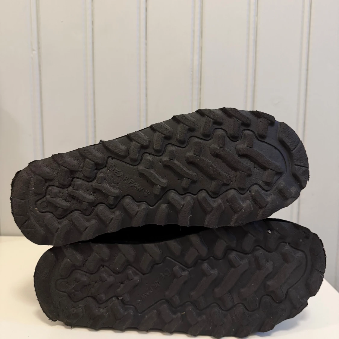 Svarta Bearpaw boots i mocka - 2