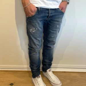 JJ Jeans - Extremt snygga jeans ifrån Jack & Jones | Strl - 30/32 | Skick - 9/10 | Nypris - ca 1000kr | Vid minsta lilla fundering är det bara att skriva!