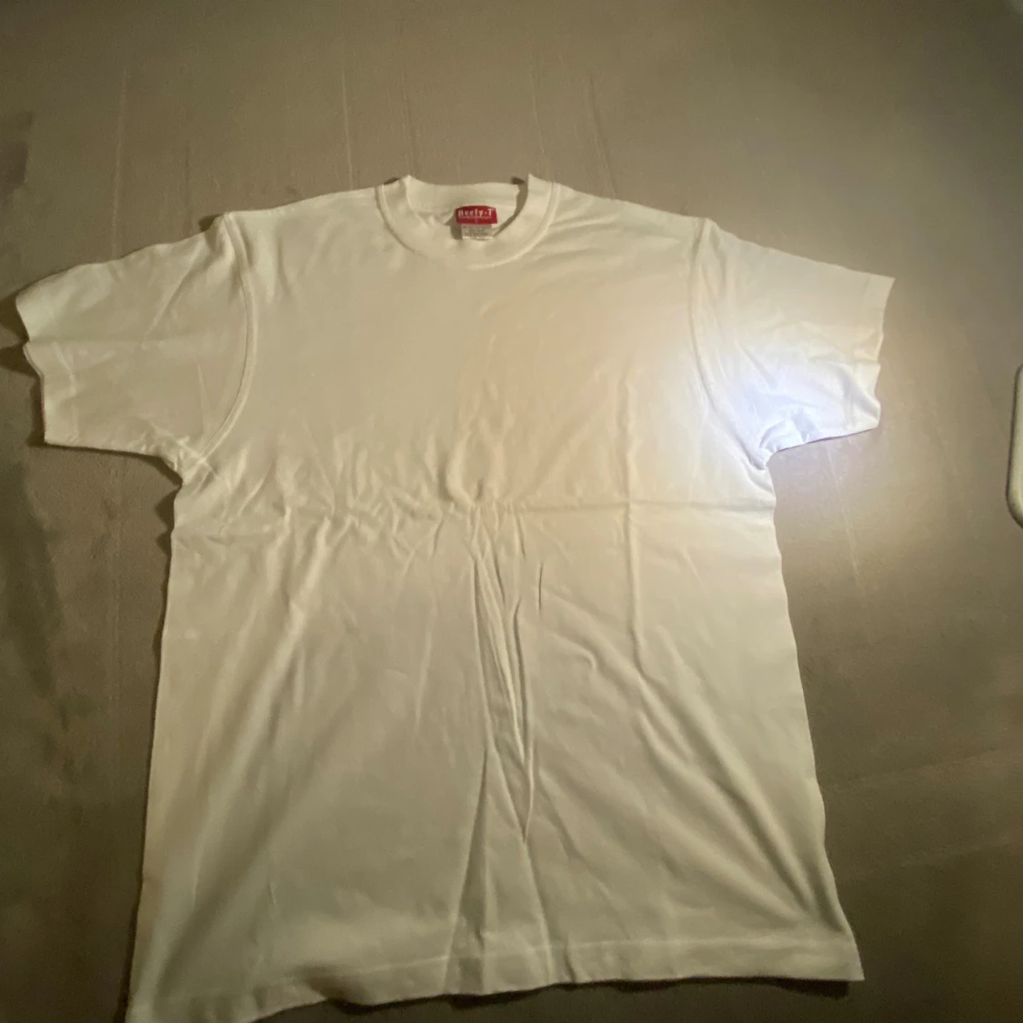 Vit Beefy-T t-shirt i bomull, L