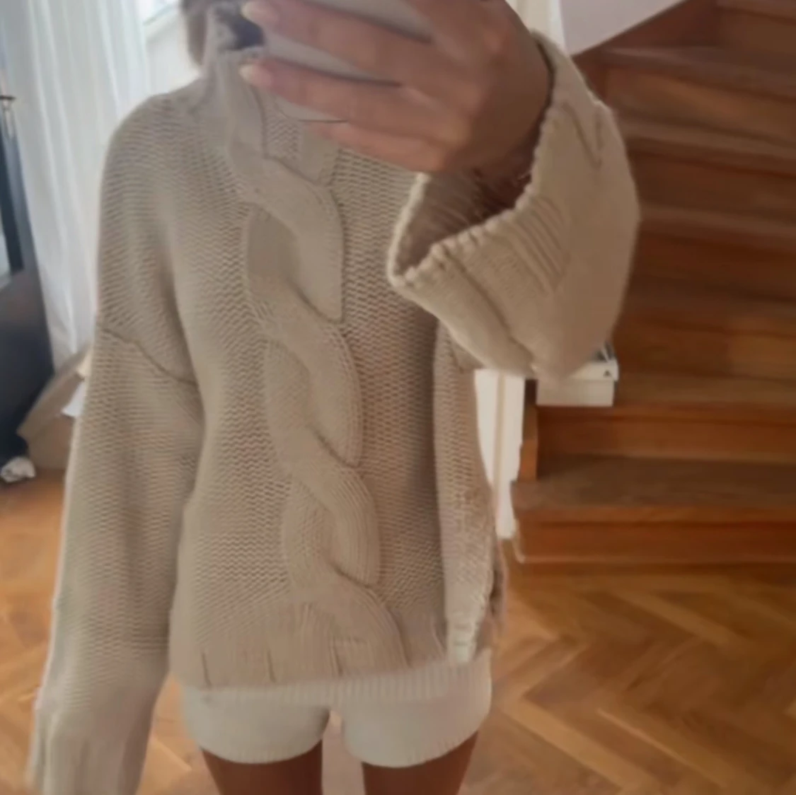 Kabelstickad tröja!