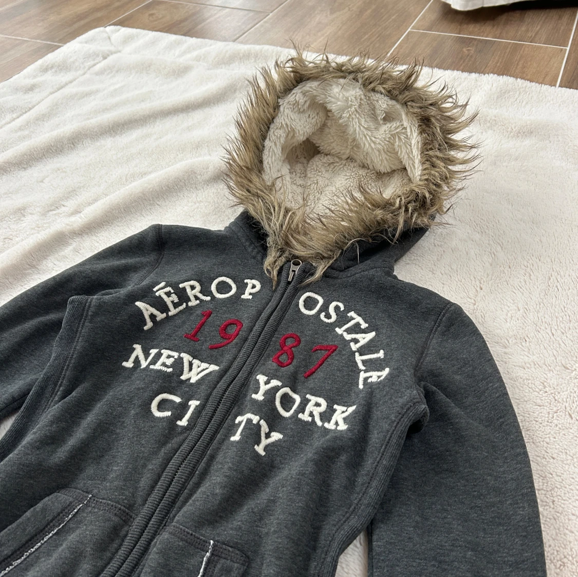 Aeropostale zip med päls  - 3