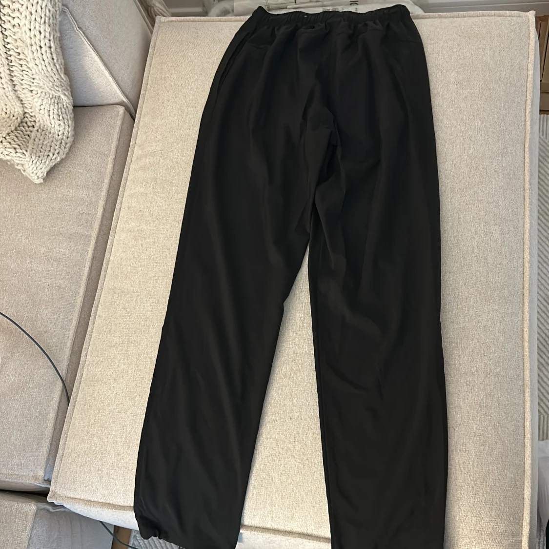 Svarta träningsbyxor från Puma - 1