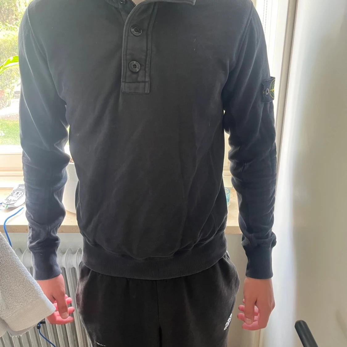 Svart långärmad tröja Stone Island