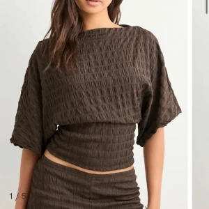 Höst set från Nelly - Brunt set from Nelly, storlek xs. Använt en gång! 