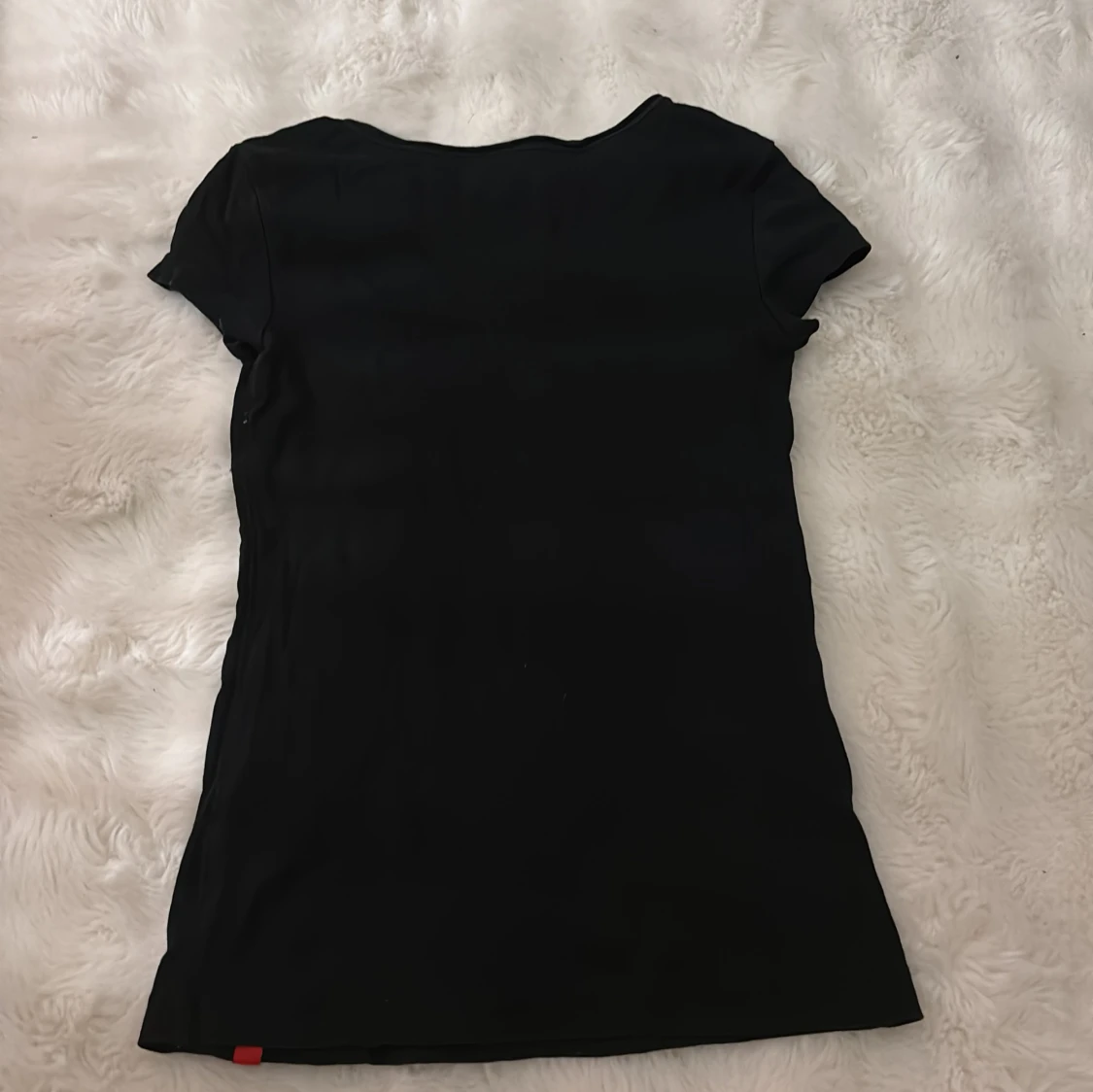 Svart v-ringad topp från edc XS - 1