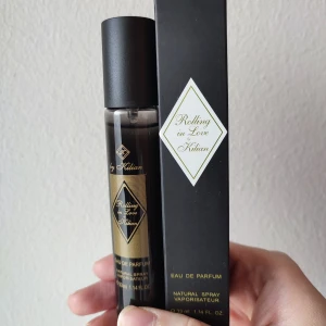Kilian Rolling In Love Perfume - Kilian Rolling In Love Perfume. 33ml bottle. New! A great winter/fall fragrance.