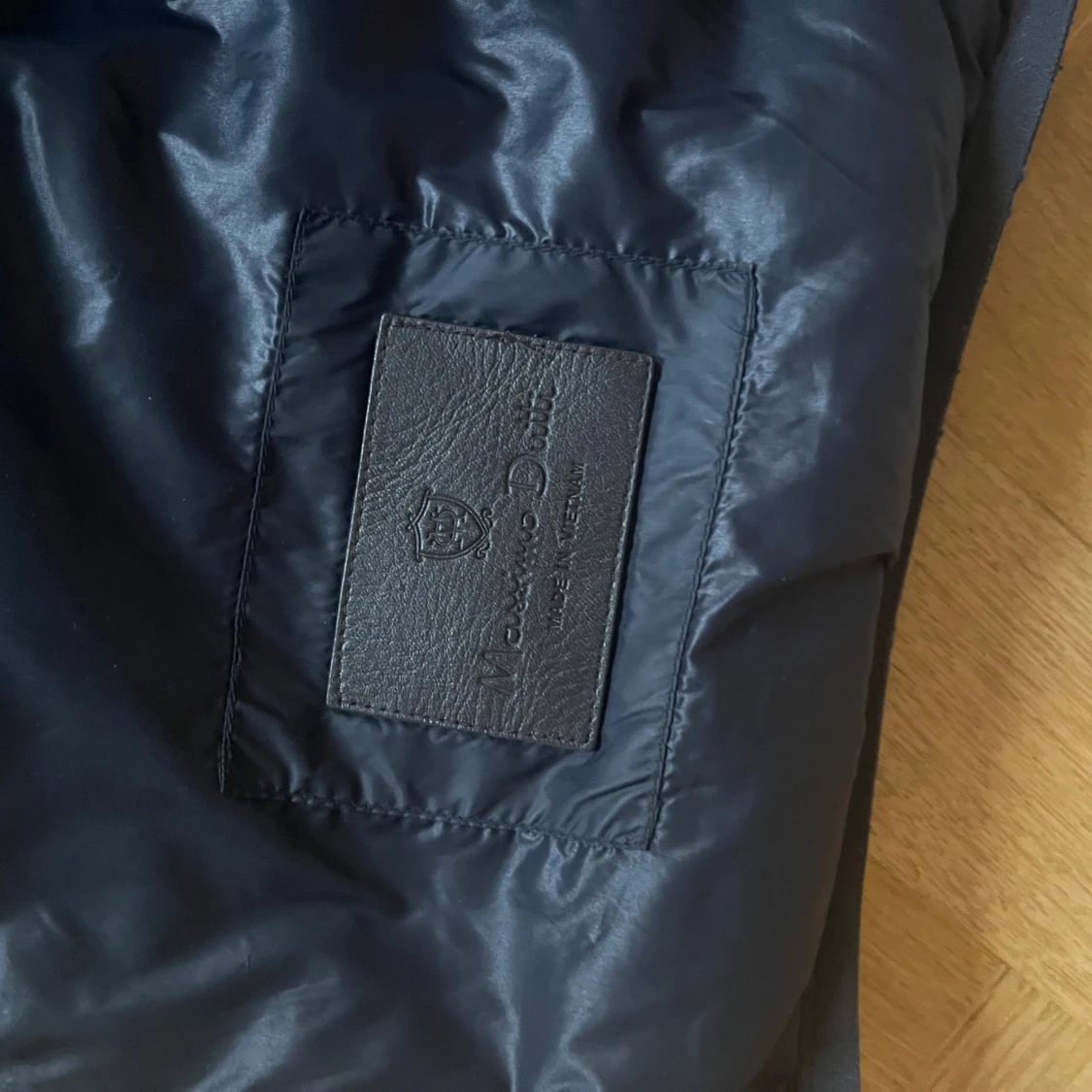 Mörkblå dunväst från Massimo Dutti - 2