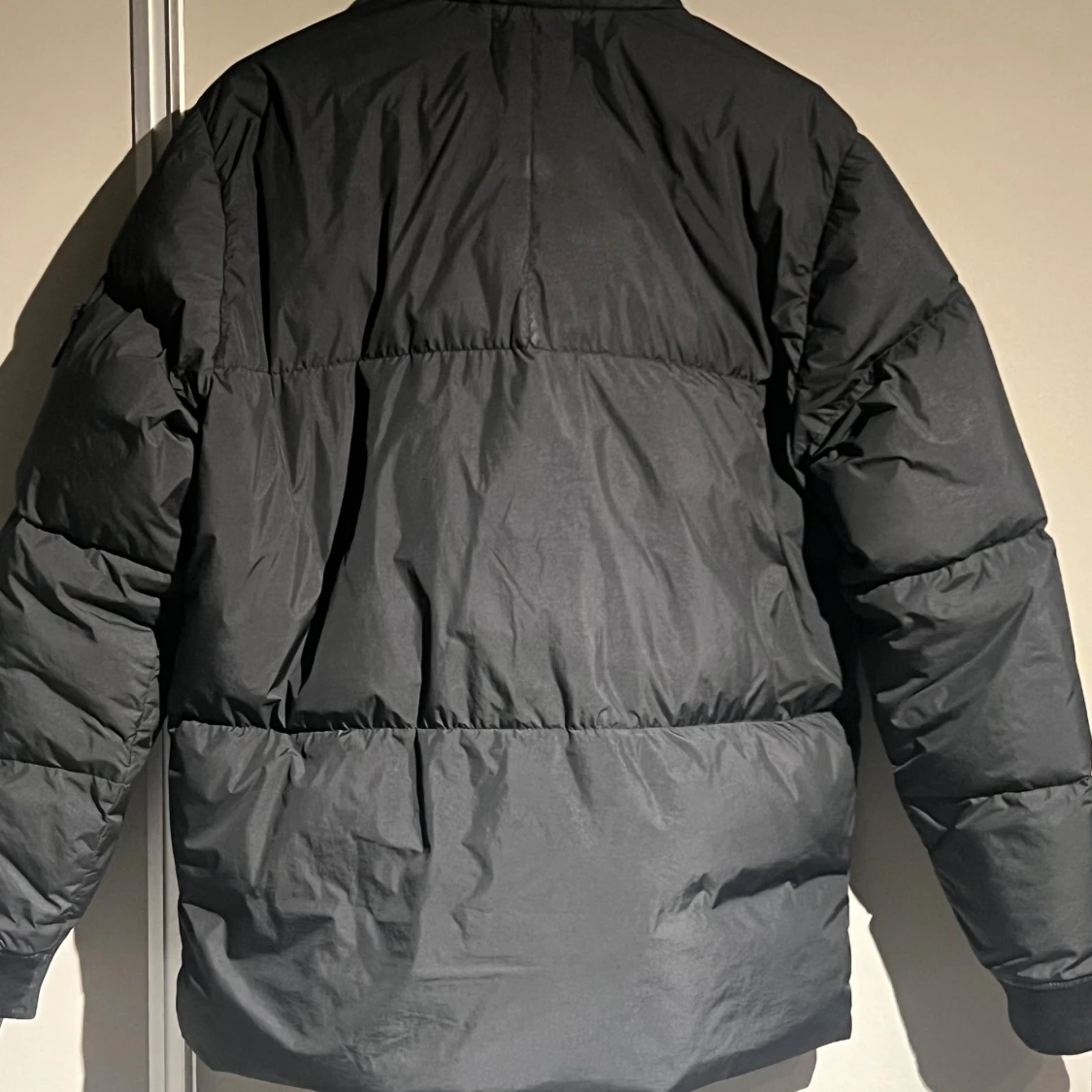 Svart dunjacka från Stone Island - 2