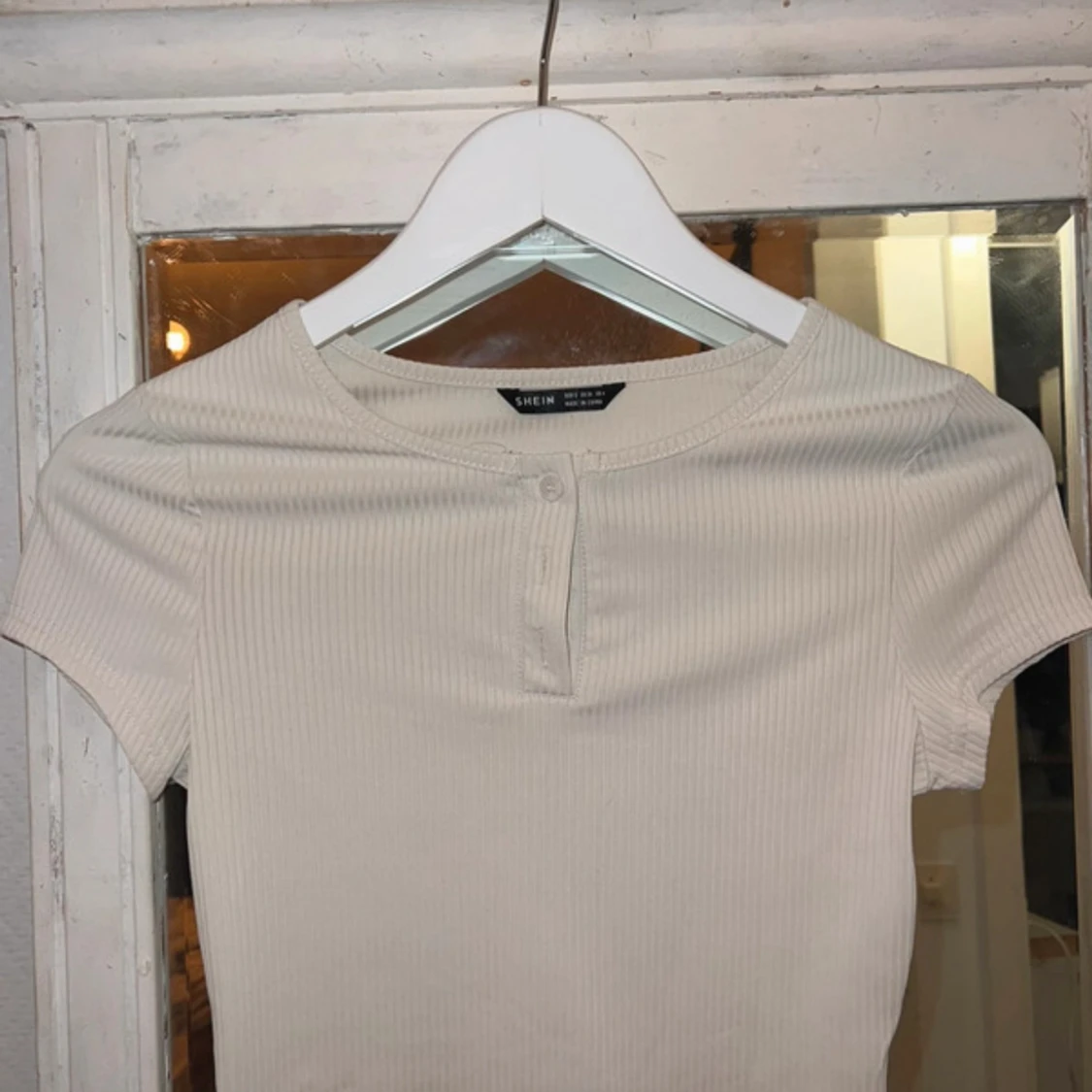 Beige topp från SHEIN - 1