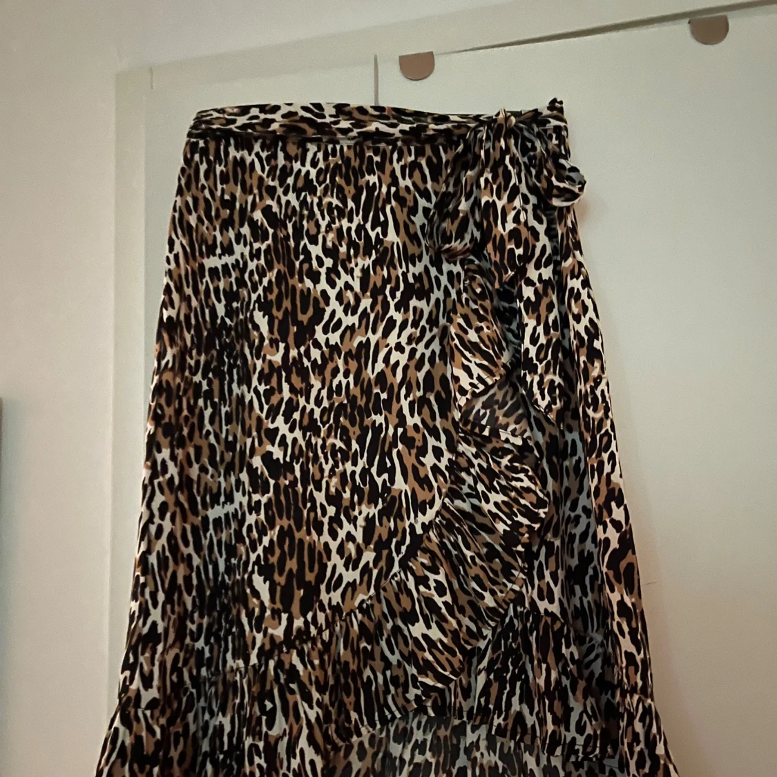 Leopardmönstrad omlottkjol Amelie & Me - 2