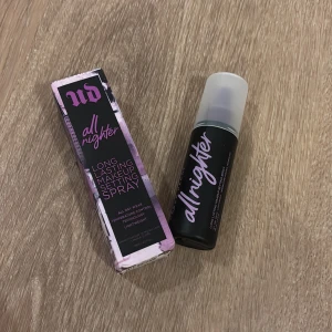 Urban Decay All Nighter Setting Spray - Helt oanvänd (118 ml) så stor förpackning!!💓