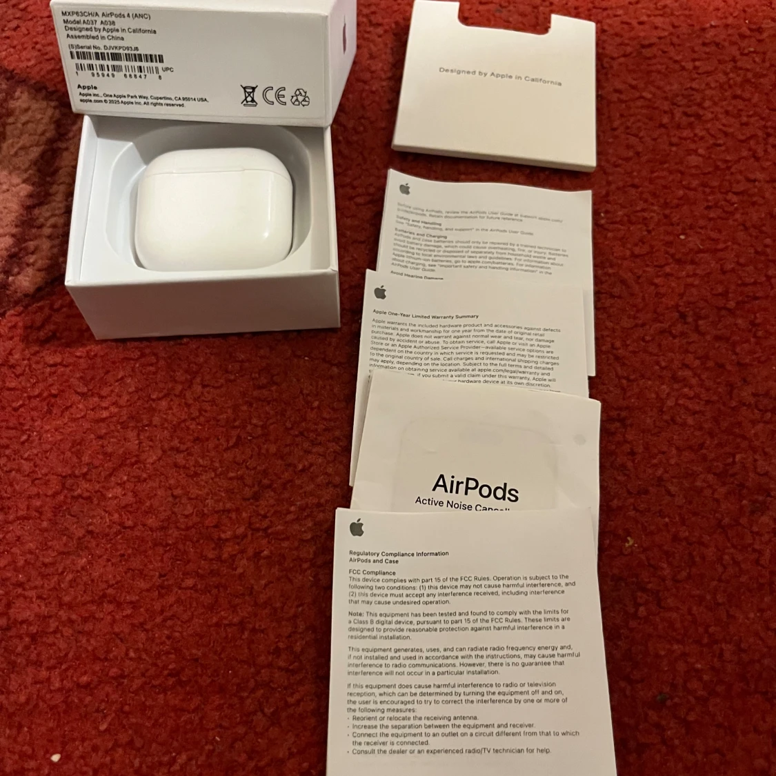 AirPods 4 - 1