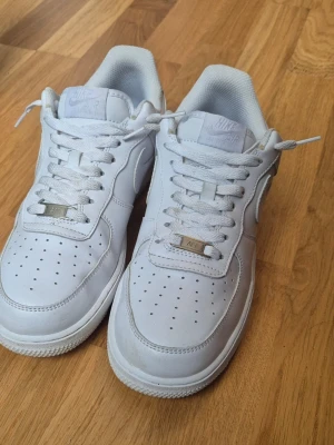 Nike Air Force 1 vita sneakers - Size: 43  Condition: Good (Used a bit) - Color: White  Ships within 24 hours  Any questions? Feel free to ask!