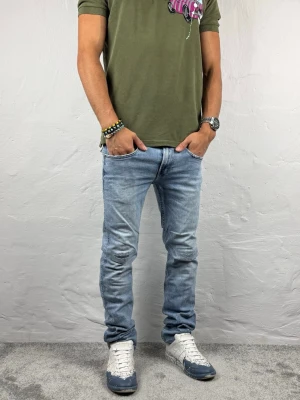 Replay jeans  - Ett par riktigt snygga jeans från Replay i storlek W28 L30 i modellen anbbas 