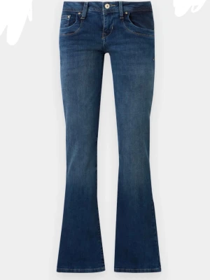 LTB valerie bootcut jeans - Säljer ett par jeans från LTB i fint skick, knappt använda och bra pris! Svarar gärna på frågor och om specifika bilder är något som önskas löser vi det. Orginalpris ca 700kr säljer för 300kr😚