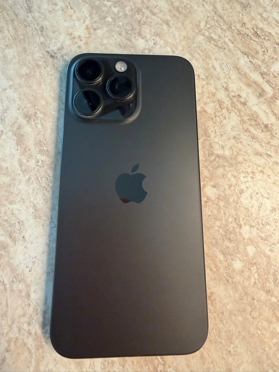 IPhone 15 Pro Max - 1