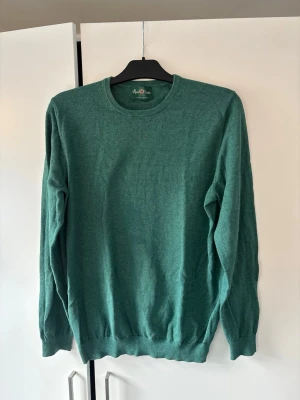 Jättefin Alan paine tröja M - Galet snygg unik och sällsynt Alan Paine tröja av högsta kvalité i storlek M säljes. Inga hål eller fläckar i mycket bra skick. Grym passform perfekt för alla tillfällen!