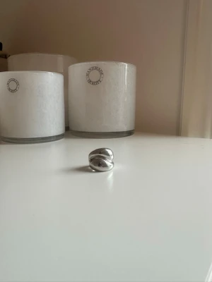 Silver ring  - Silver ring som är justerbar💕 aldrig använd 