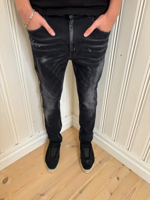 Dondup Jeans  - Dondup Alex jeans - W30 - Skick 9/10 - otroligt bekväma jeans - Hör av dig vid minsta fundering!