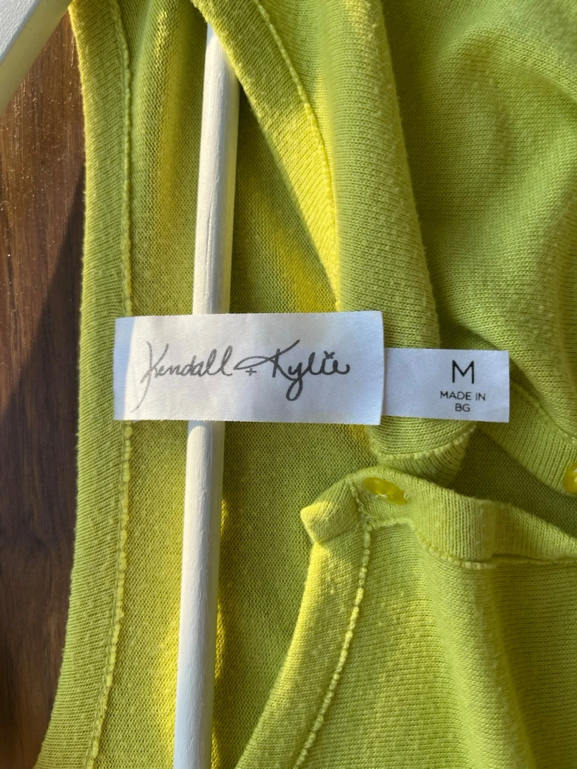 Gul cropped cardigan med knappar - 2