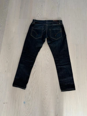Dondup jeans - Dondup jeans | storlek: 33, längd 93cm, bredd 42cm | skick: 7/10, (behöver tvättas) | hör av er vid frågor 👋🏻 