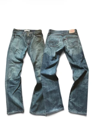 Vintage Levis Jeans - Vintage Levis Jeans från 2004. Mycket bra skick, ingen heelbite eller andra större skavanker. Storlek W33/L36 men passar mindre. Perfekt wash. Skriv i DM om frågor!