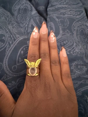 Maria Nilsdotter  - Säljer även denna ring från Maria Nilsdotter då den inte heller kommer till användning längre. Denna ring är också 17 mm, och vid snabb affär på ringen går priset också att diskutera. Skirv gärna för flera frågor😇
