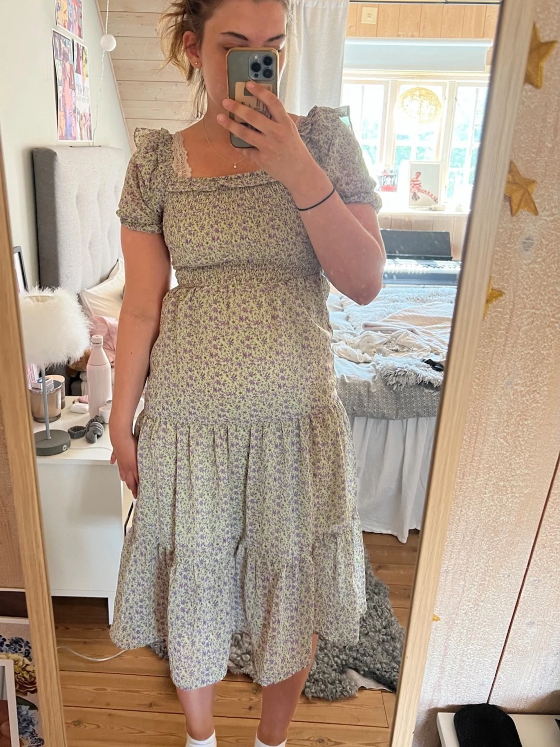 Blommig långklänning med puffärm