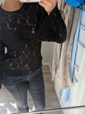 Spetstopp - spetstopp från vero moda, aldrig använd 