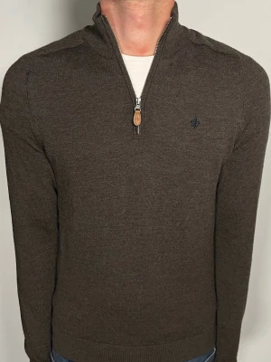 Morris merinoull halfzip - 👕 Plagg: merinoull halfzip                                                                 📏 Storlek: S                                                                🏷️ Märke/Modell: Morris                                            ✨ Skick: Fint skick                                                      💬 Vid frågor är det bara att skriva!                                                                                          🛍️ Gramenti