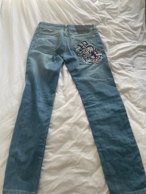 Ed hardy jeans - Ed hardy jeans storlek xs-s